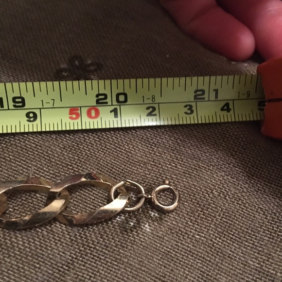 Vintage Gold Tone Chain Link Necklace - Picture 9 of 9